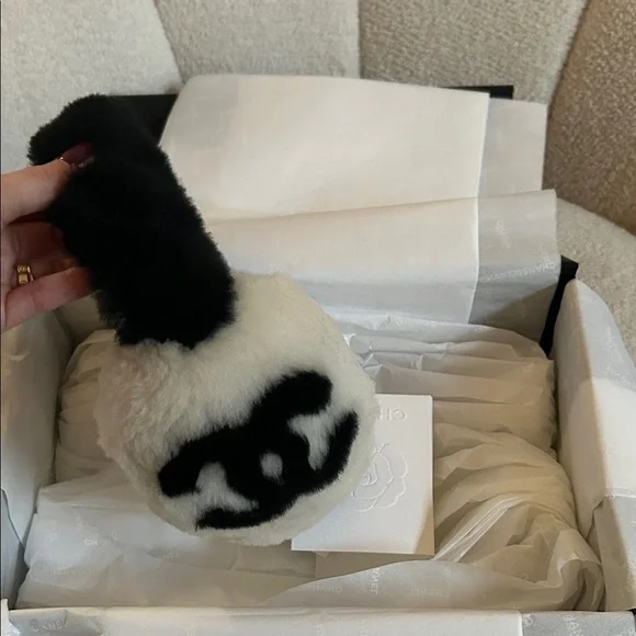 CHANEL Black and White SHEARLING EARMUFFS - Picture 1 of 5